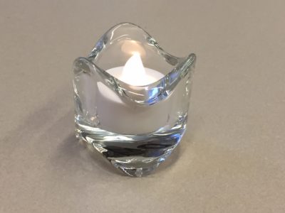 Glass tea light