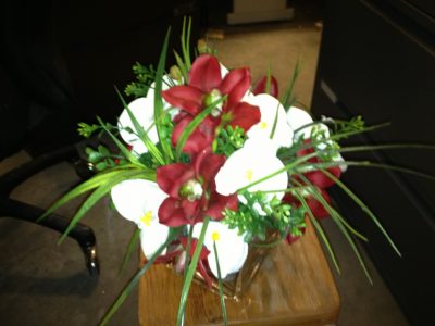 Floral arrangement red